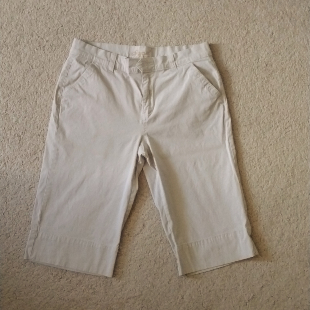 Women's Izod Khaki Capris, Size 8
